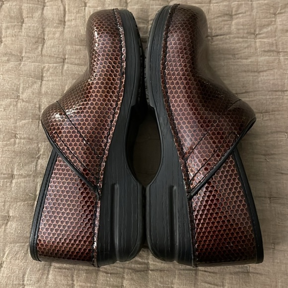 Dansko XP Clogs - Picture 6 of 10